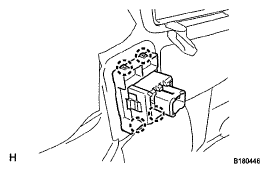 G05635861