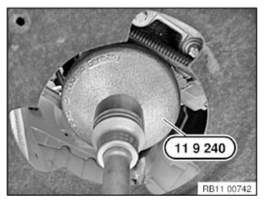 G09873431